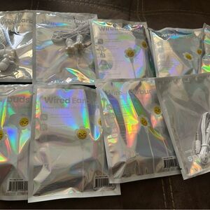 Wired Flower Earbuds - Holographic Packaging - White Cords